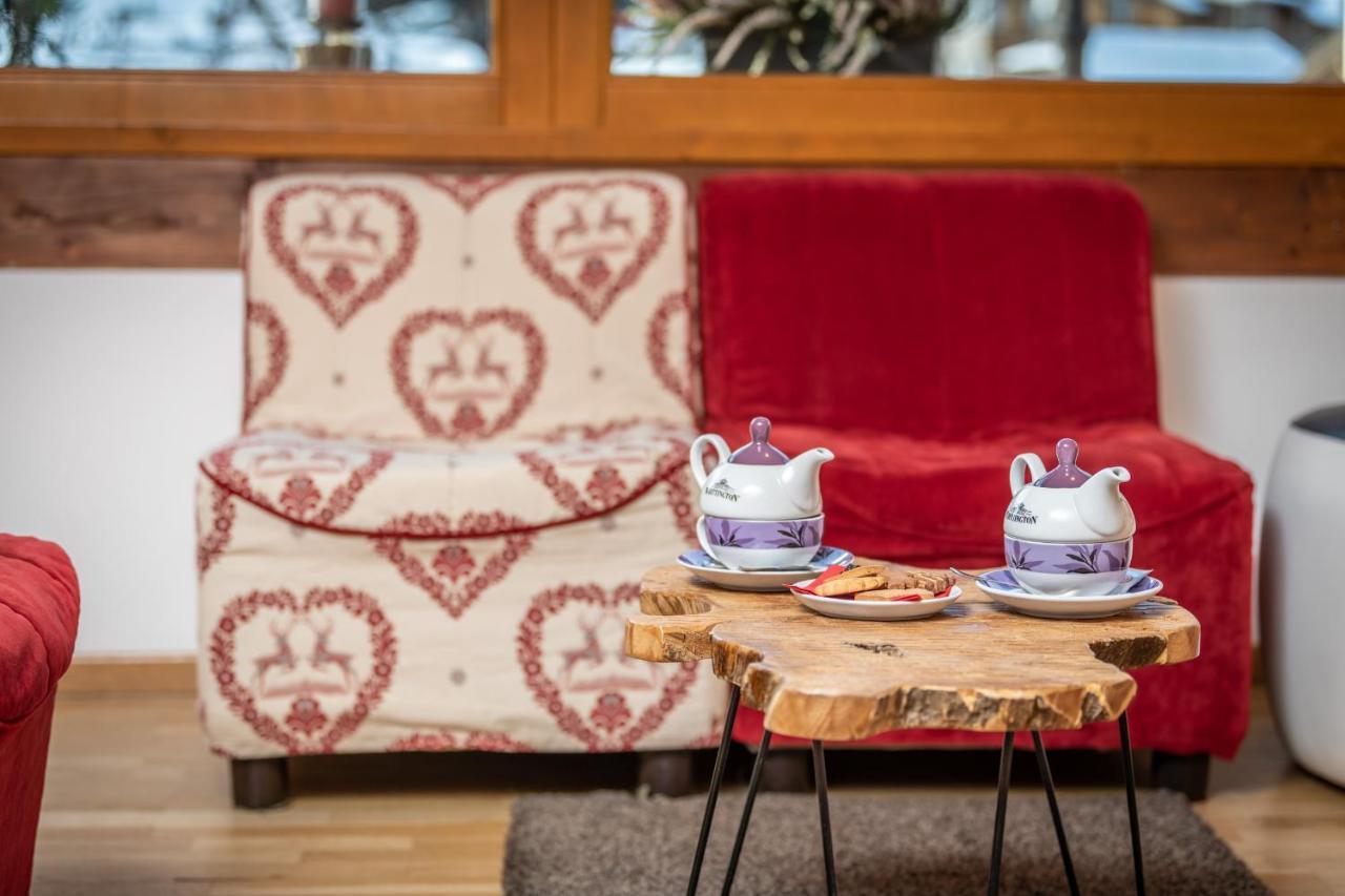 Hotel Italo 마돈나 디 캄필리오 외부 사진