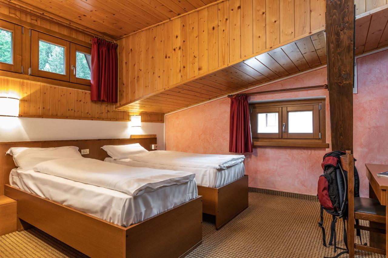 Hotel Italo 마돈나 디 캄필리오 외부 사진