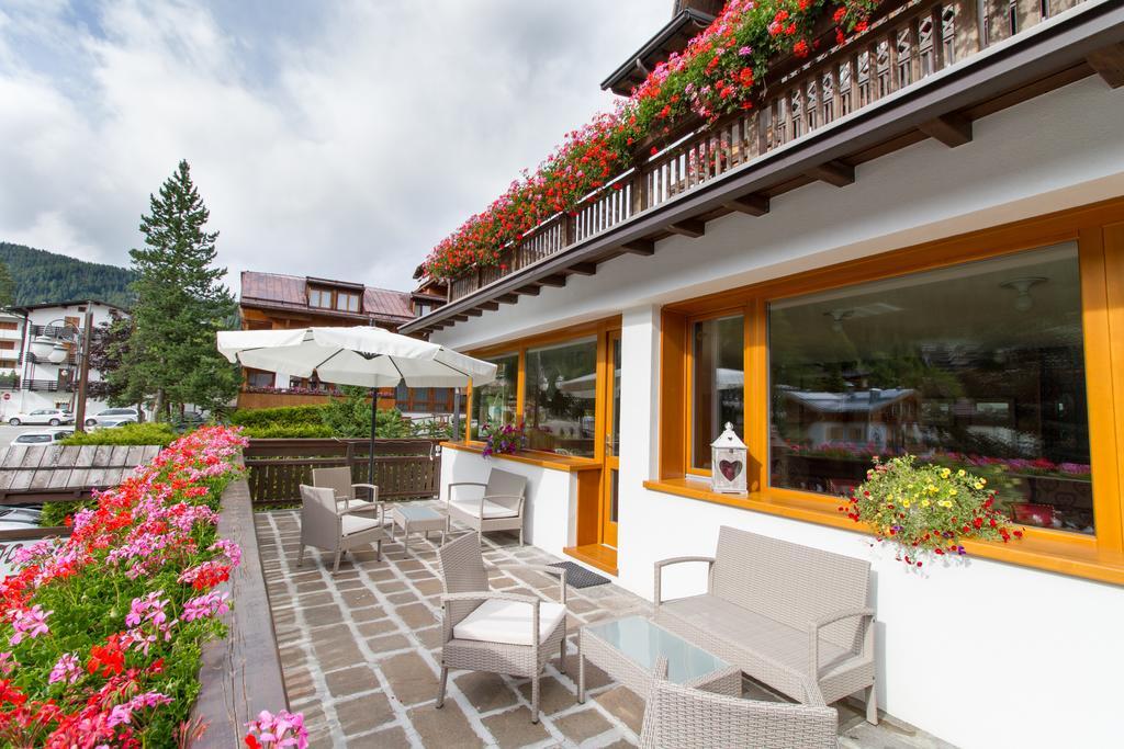 Hotel Italo 마돈나 디 캄필리오 외부 사진